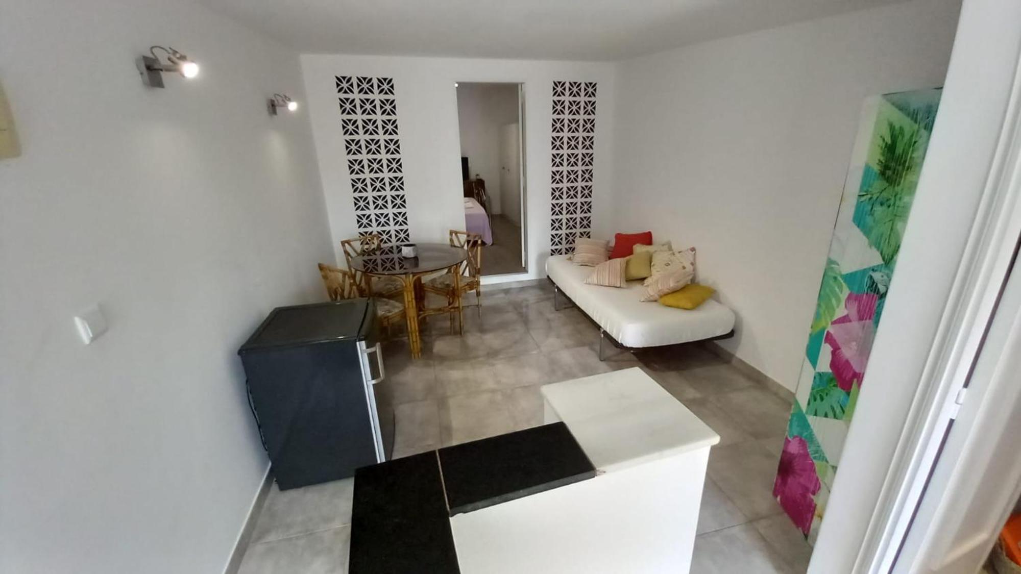 Alvito Guest House - Comfortable Room With Private Bathroom ลิสบอน ภายนอก รูปภาพ